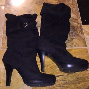 Sbicca súper comfy high heeled boots mid calf slouch with belt
